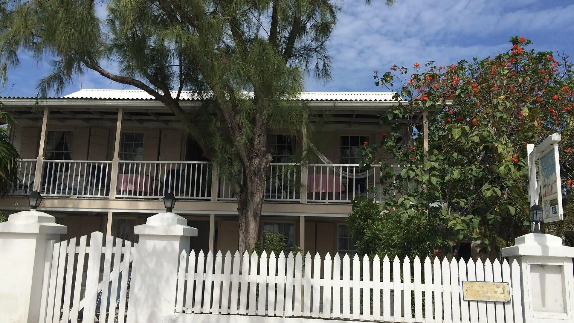 The Salt Raker Inn Grand Turk